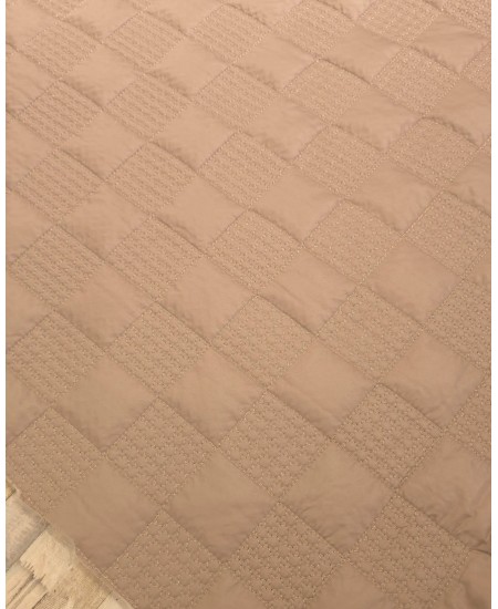 Acolchoado Impermeável Quadrados Beje